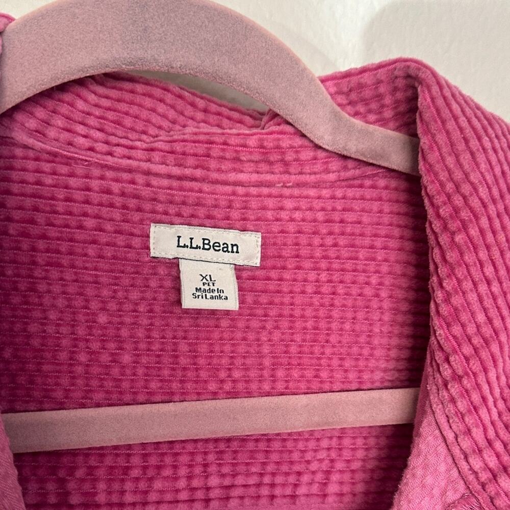 L.L. Bean Women's Vibrant Pink Corduroy Utility Jacket - Picture 2 of 6